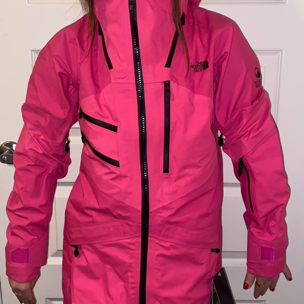 NWT North Face Women’s Fuse Brigandine Snow Jacket - Steep Series - Hot Pink - S